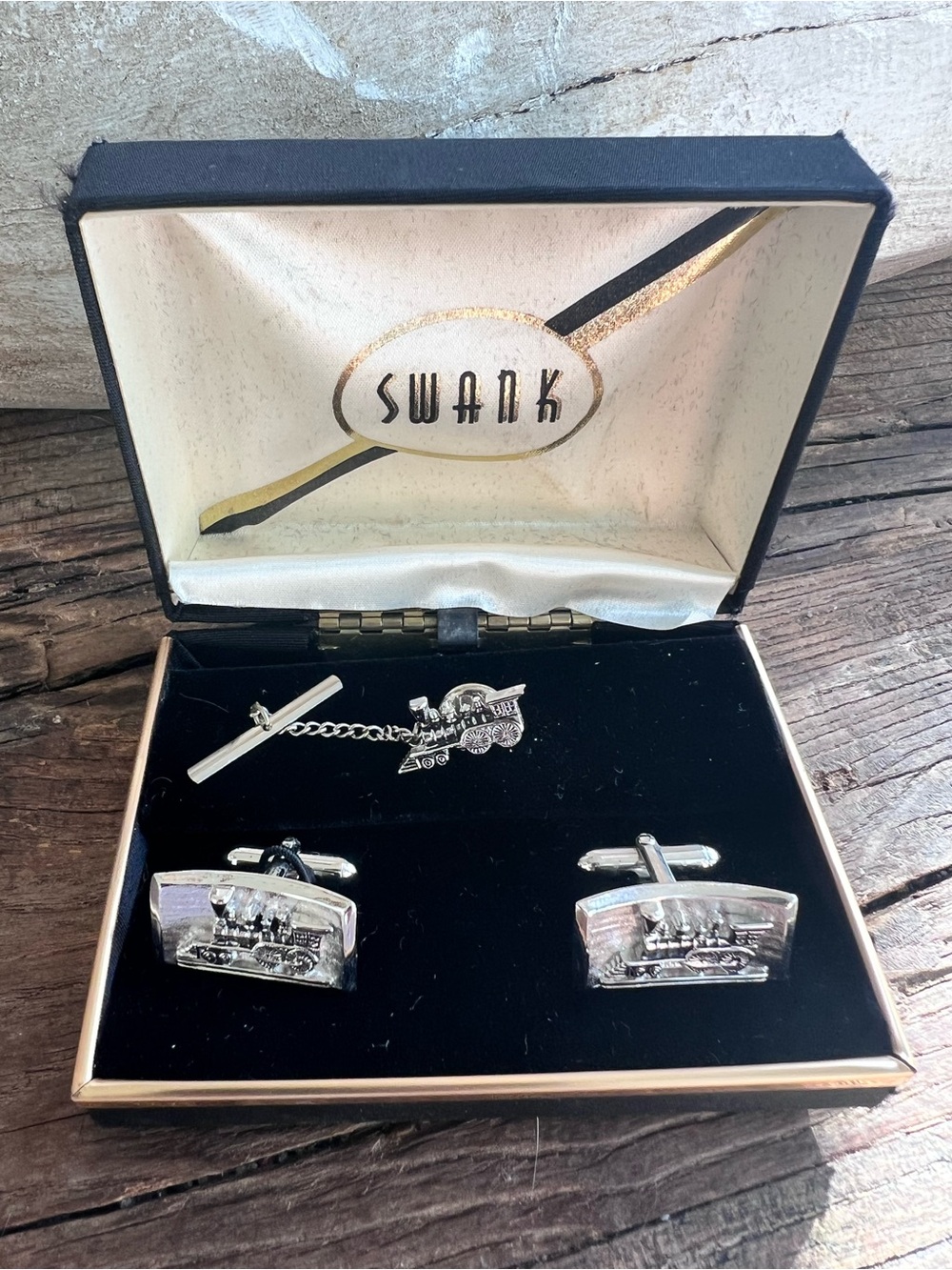 SWANK  VTG Swank Locomotive Cufflink and tie clip Set